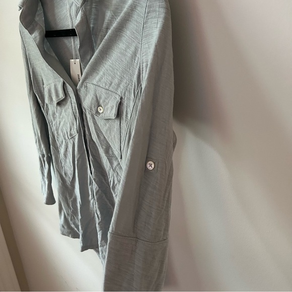 NWT Standard James Perse Sheer Slub Side Panel Shirt Light Blue - Picture 6 of 10